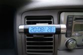 универсальные часы на дефлекторе автомобиля